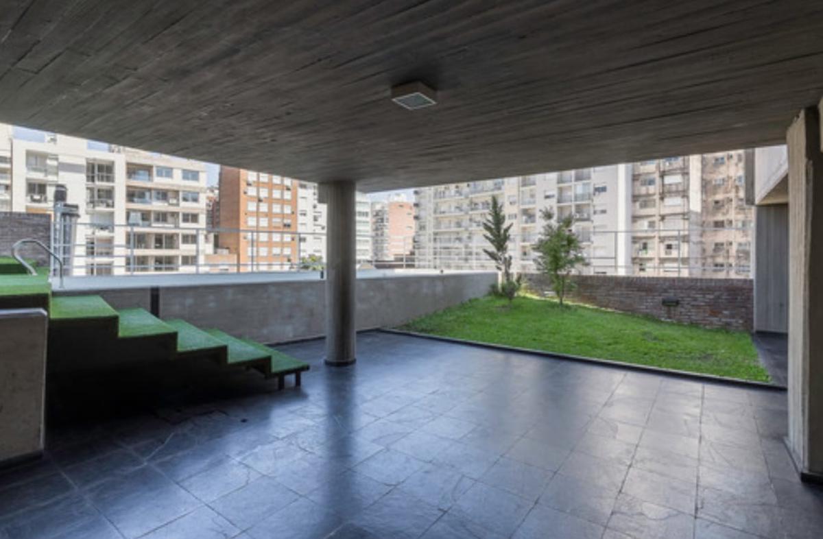 EN VENTA-DEPARTAMENTO DE DOS DORMITORIOS- SUM Y PISCINA - ZONA RIO