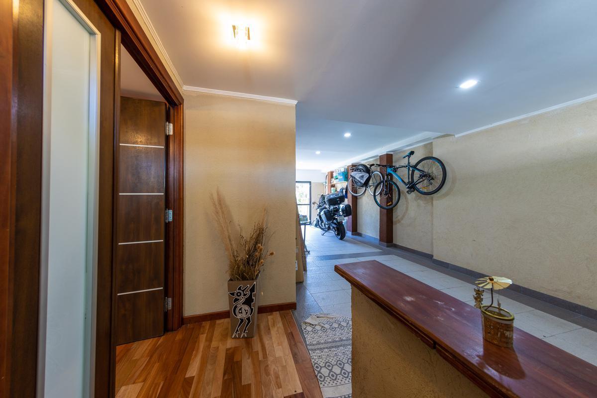 Venta Casa 2 Dorm. - Jardín - Quincho - Pileta - Cochera Doble - G. Baigorria 3