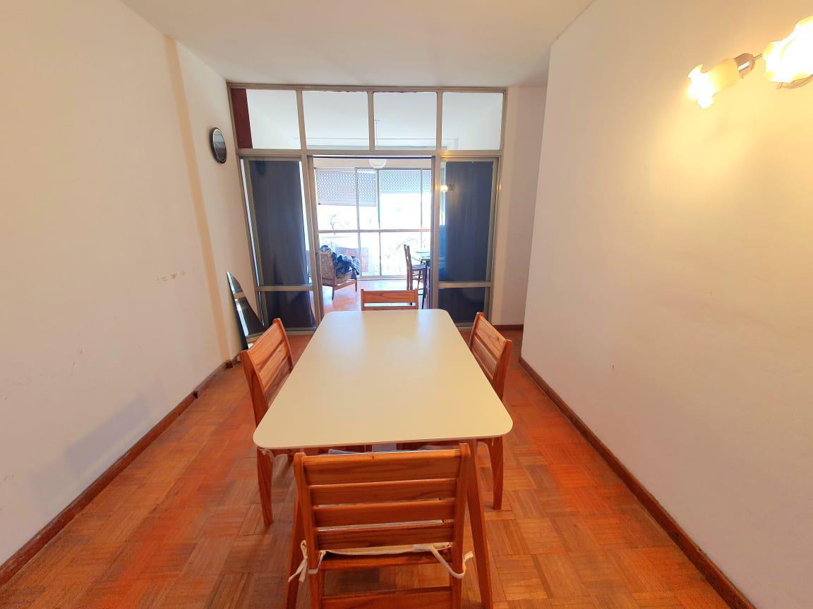 En Venta - Departamento de Tres Dorm. 2