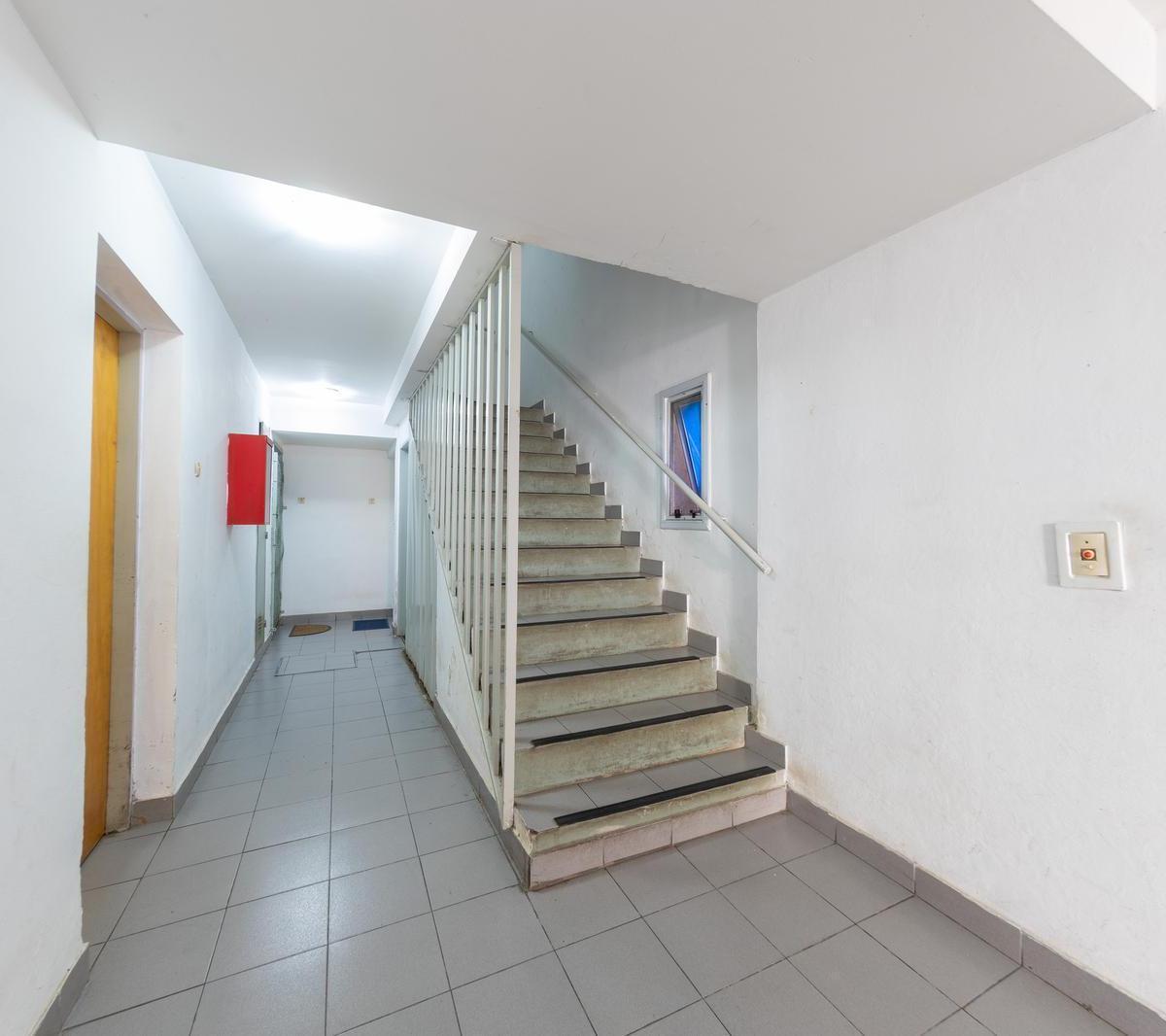 Foto de DEPARTAMENTO DE DOS DORMITORIOS CON COCHERA EN VENTA-BARRIO LAS HERAS, imagen 3