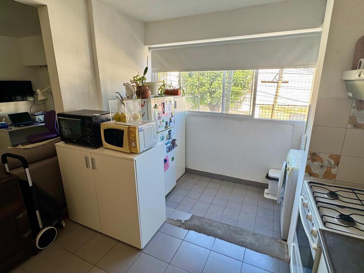 Foto de DEPARTAMENTO DE DOS DORMITORIOS CON COCHERA EN VENTA-BARRIO LAS HERAS, imagen 5