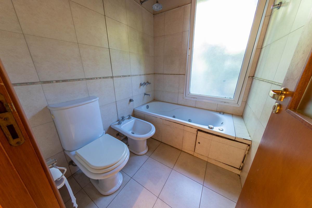 En Venta - Casa Tres Dorm. con Piscina - Los Alamos Club de Campo 5