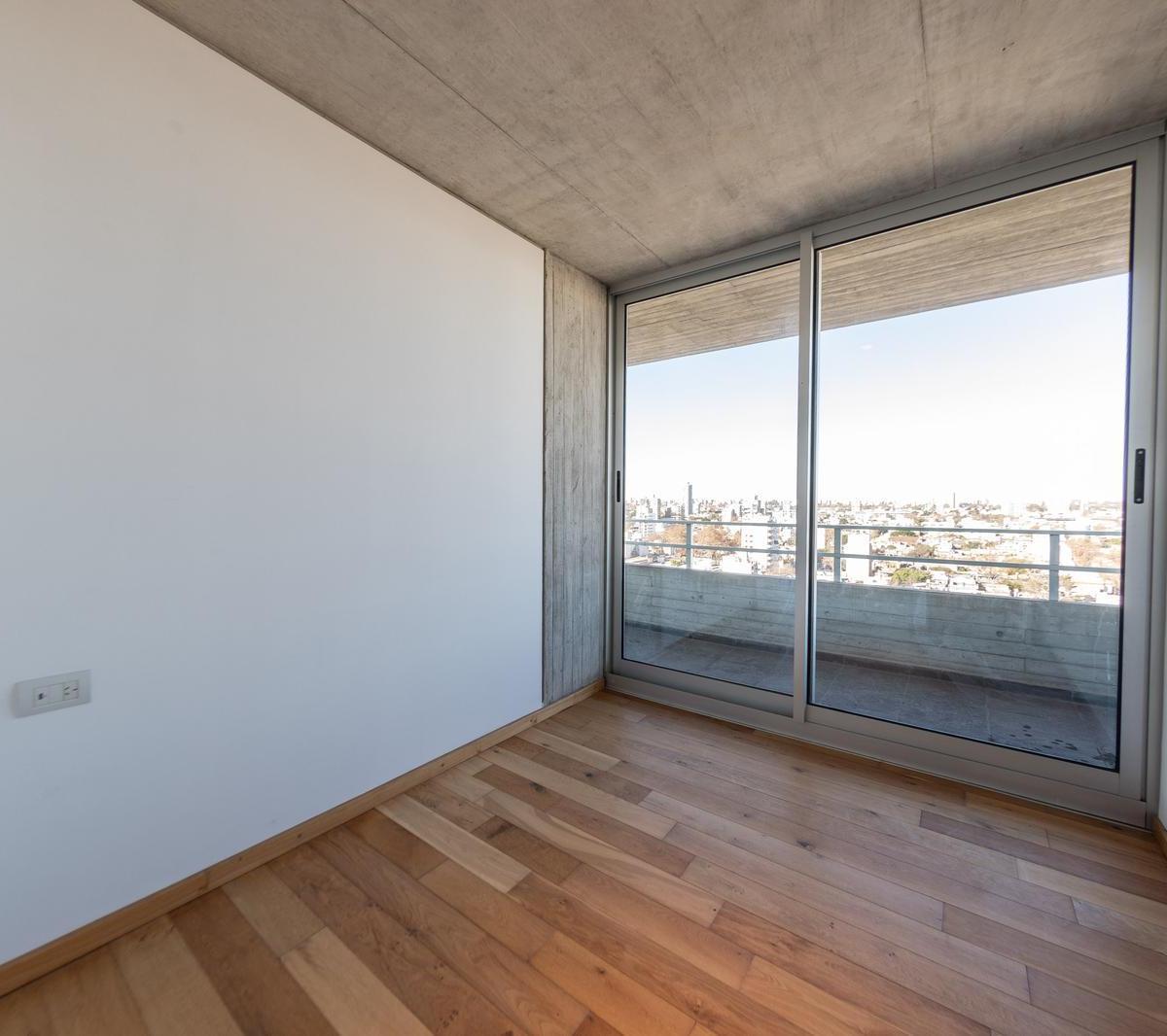 Departamento en Venta de Tres Dorm. Barrio Arroyito 4