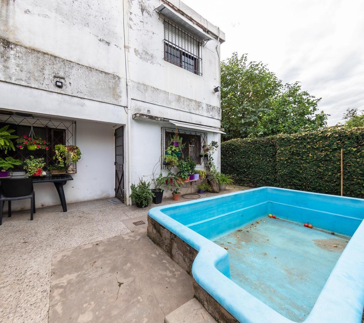 Venta - Casas Independientes en Planta Alta y Planta Baja, con Pileta - Barrio San Martin 3