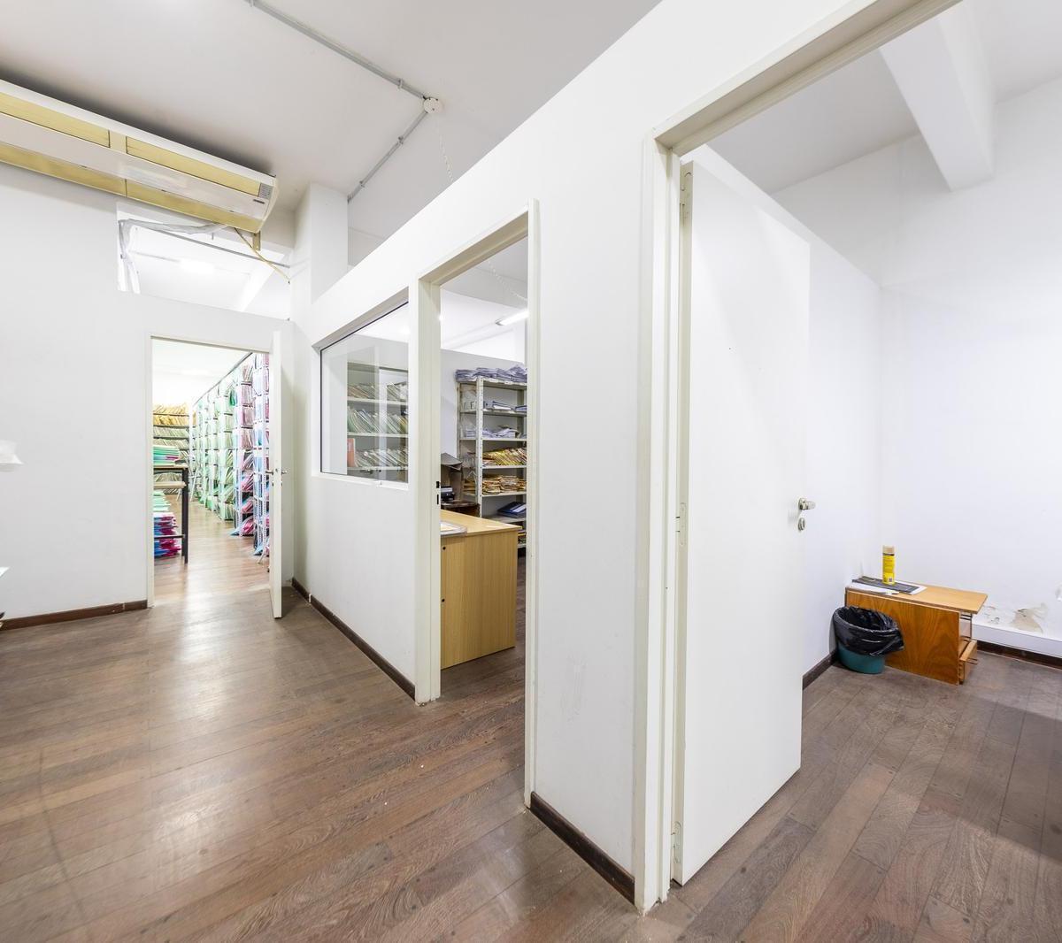 Venta - Local Comercial Al Frente - Barrio Microcentro 1