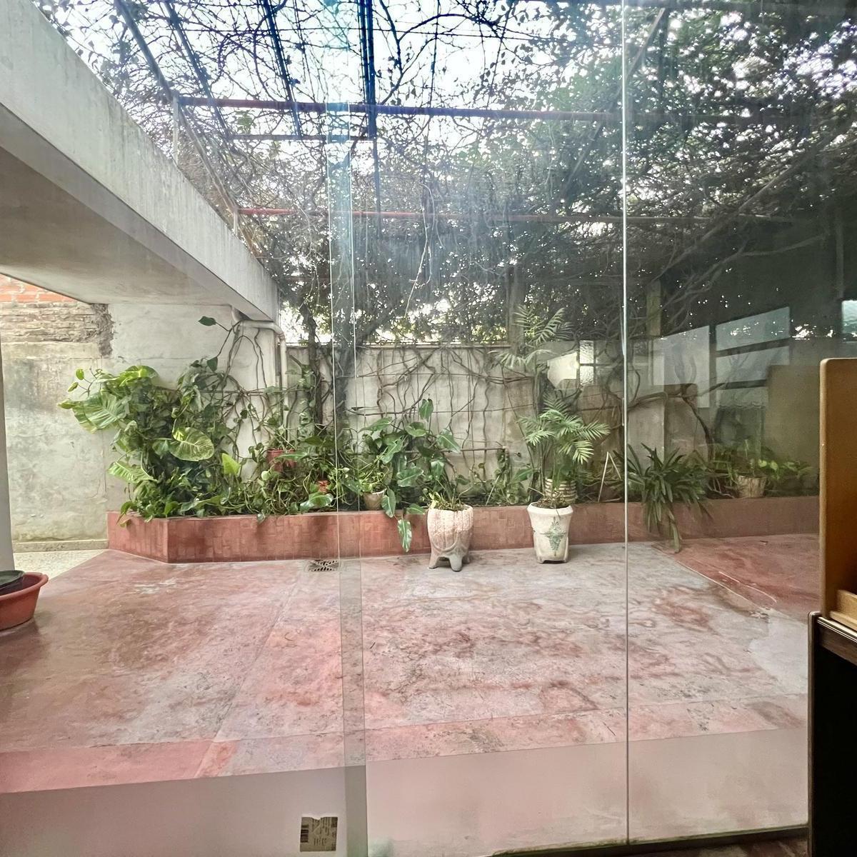 En Venta - Casa 2 Dorm. con Patio y Cochera - Fighiera 3