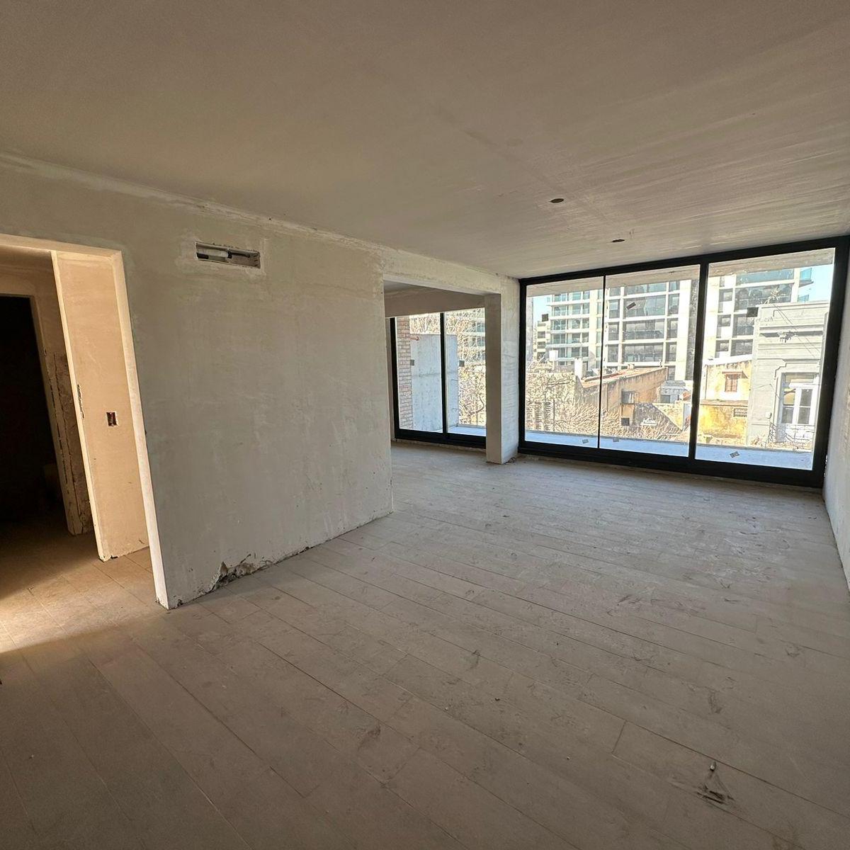 Venta - Departamento Tres Dorm. con Balcón y Amenities - Pichincha Río 2
