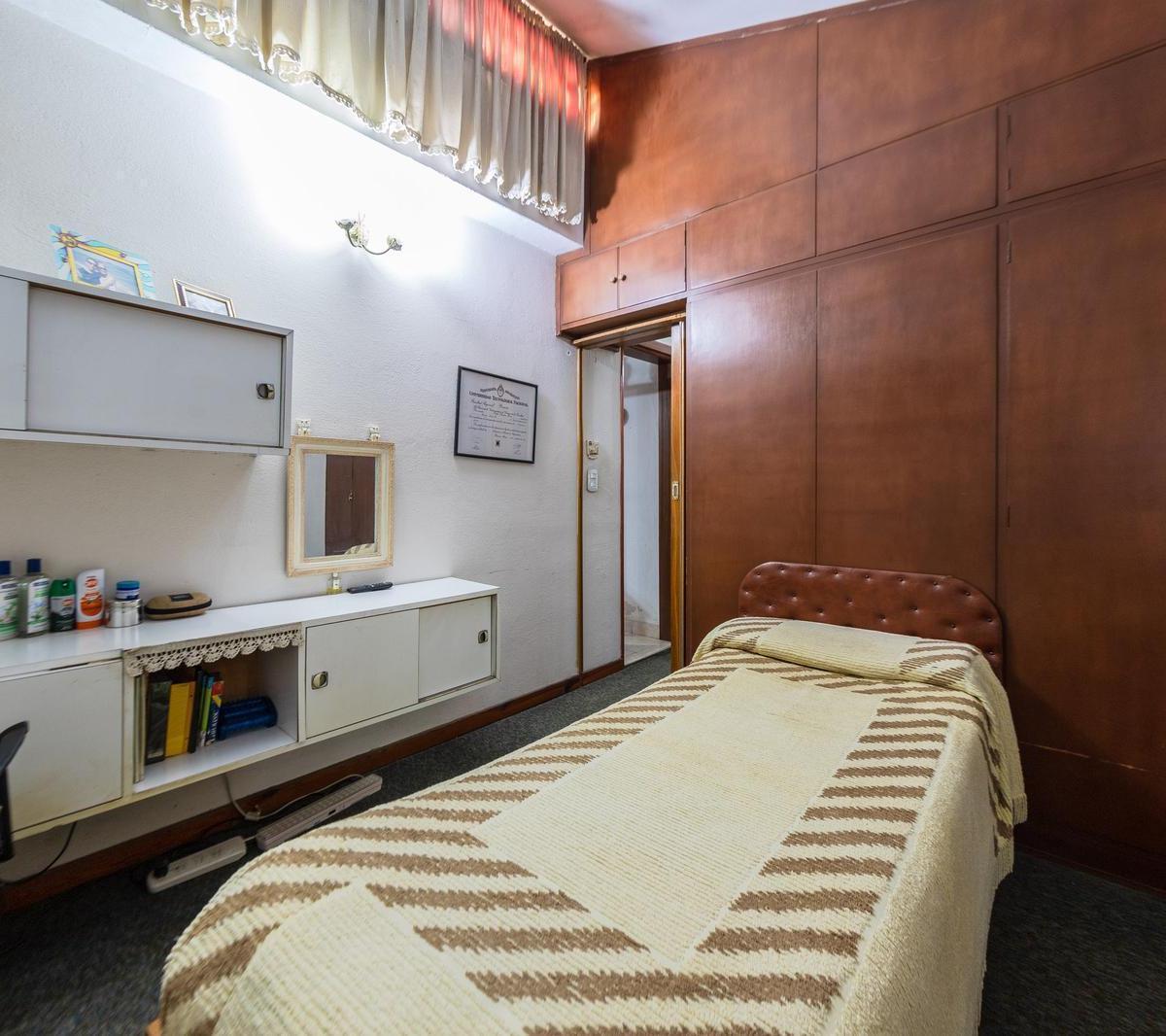 En Venta - Dos Casas Unifamiliar de Dos Dorm. Cada Una - Barrio El Gráfico, Fisherton 5