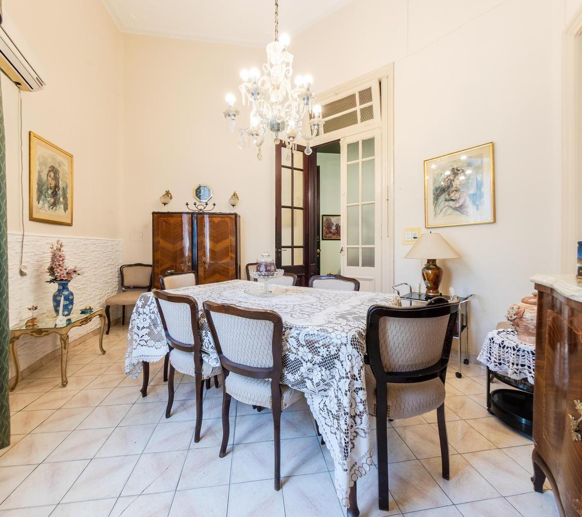 Venta - Casa Uso Institucional 9 Ambientes - Barrio Lourdes 4