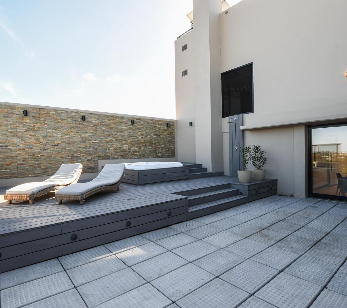 Venta - Departamento de 3 Dorm. con Patio Exclusivo y Amenities - Barrio Lourdes. 4