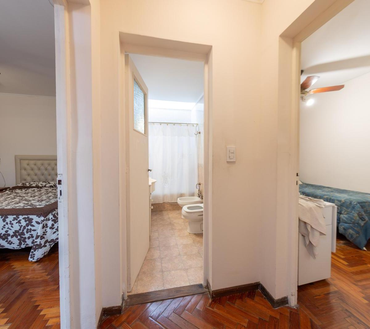 Casa Interna Unica en Venta - 4 Dorm. - Zona Centro 4