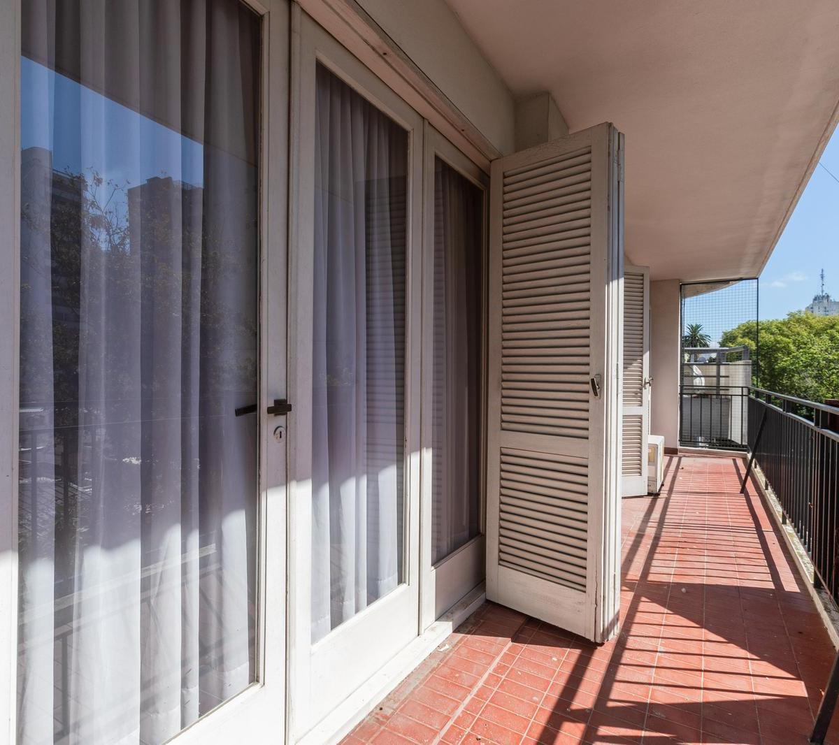 Venta - Departamento 3 Dorm. Piso Exclusivo con Balcon - Centro 1
