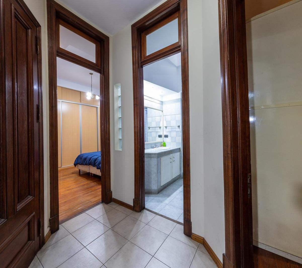 Foto de VENTA - CASA 3/4 DORMITORIOS CON TERRAZA Y PARRILLERO - ZONA RÍO, imagen 4