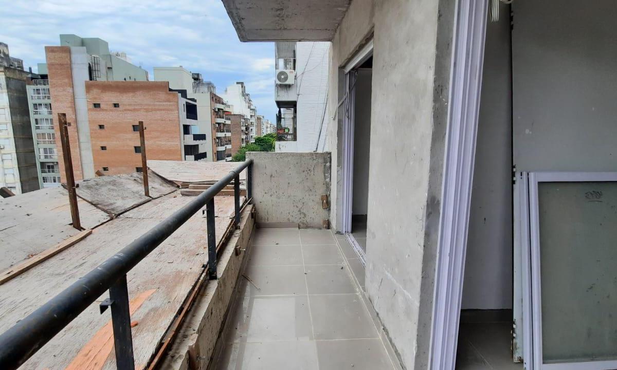 VENTA - DEPARTAMENTO UN DORMITORIO CON BALCÓN - TERRAZA DE USO COMÚN - BARRIO MARTIN