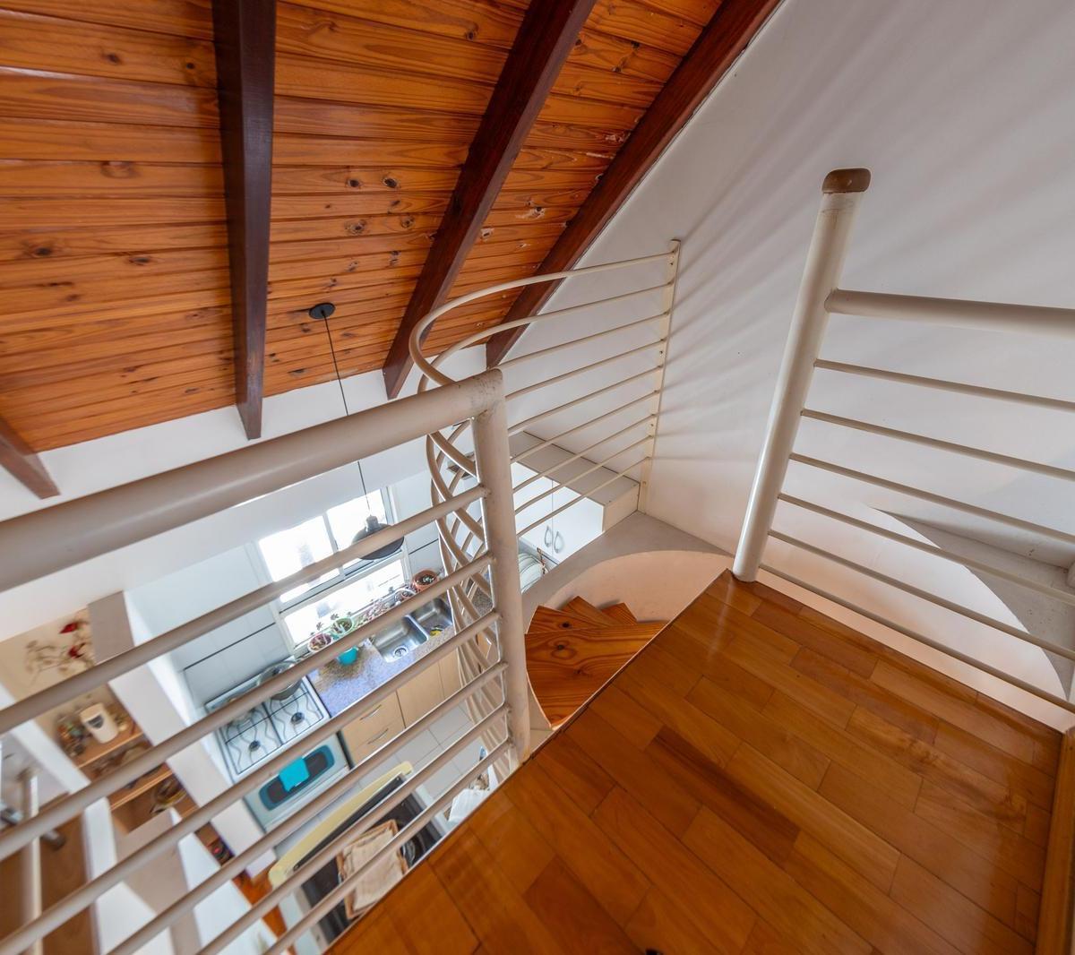 Venta - Dúplex de Tres Dorm. con Balcón y Vista Al Río - Barrio Martin 2