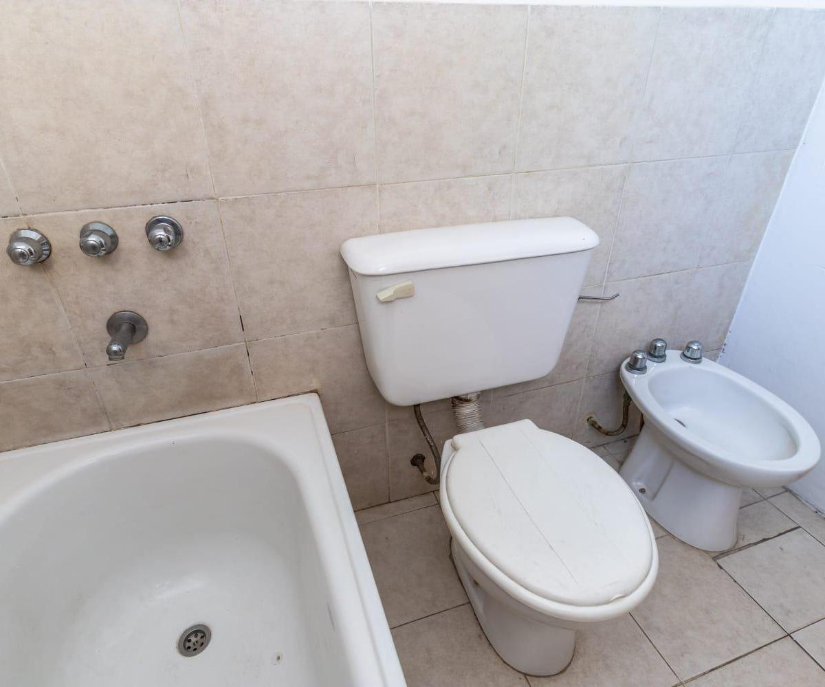 Venta - Departamento Dos Dorm. - Barrio Sarmiento 3