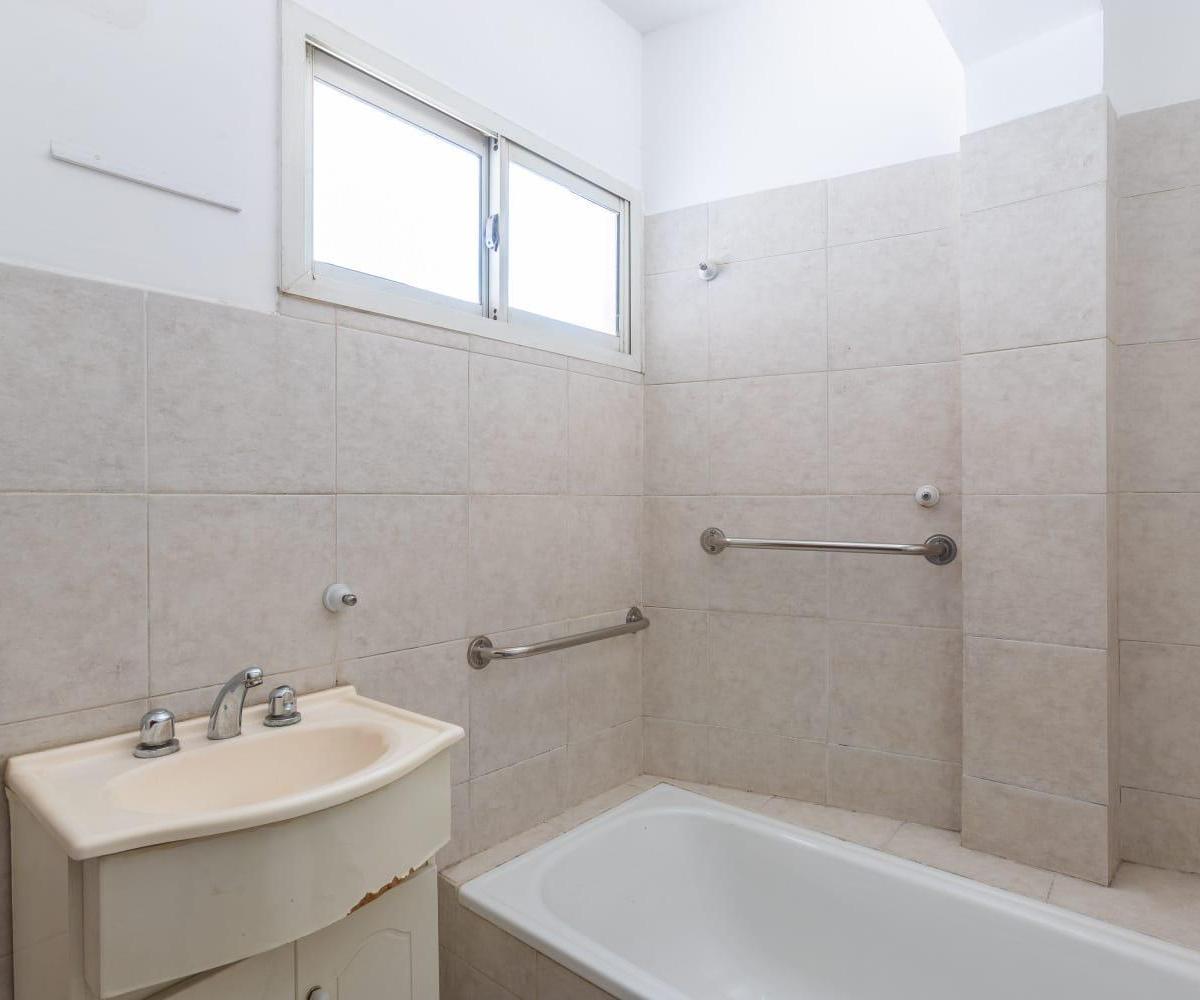 Venta - Departamento Dos Dorm. - Barrio Sarmiento 2
