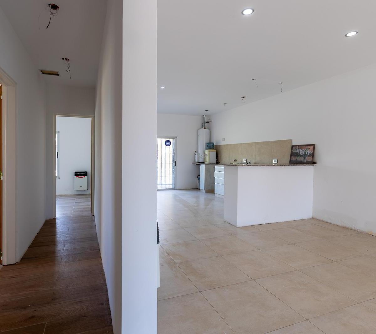 Foto de VENTA - CASA TRES DORMITORIOS - TIERRA DE SUEÑOS 3 ROLDAN, imagen 2
