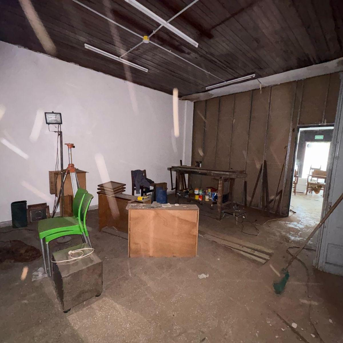 En Venta - Galpon con Comercio Al Frente - España y Hospitales 2