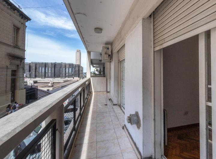 EN VENTA - DEPARTAMENTO 3 DORMITORIOS Y COMODIN - MARTIN, ROSARIO. 1
