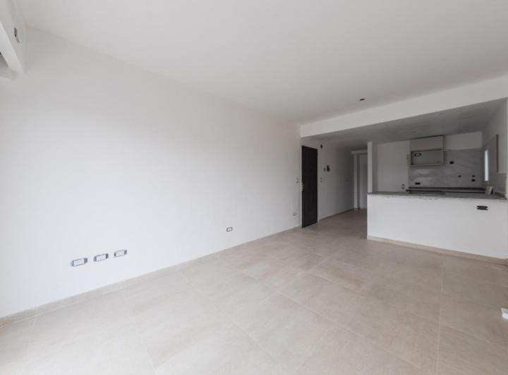 EN VENTA - DEPARTAMENTO MONOAMBIENTE AL FRENTE - LOURDES