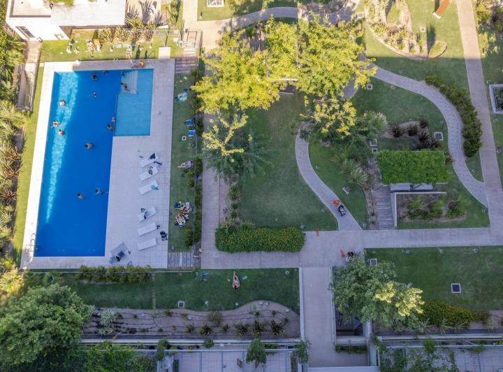 ALQUILER LOFT   COCHERA Y BAULERA CONDO REFINERIA 1