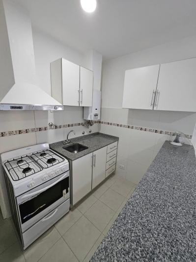 EN ALQUILER - DEPARTAMENTO DE 1 DORMITORIO - BARRIO MARTIN 5