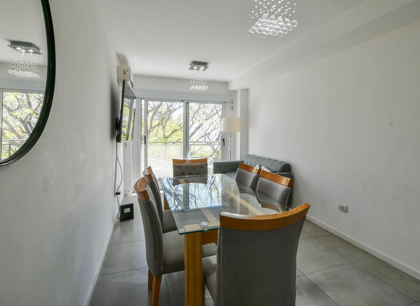 VENTA - DEPARTAMENTO DUPLEX DOS DORMITORIOS - ZONA CENTRO