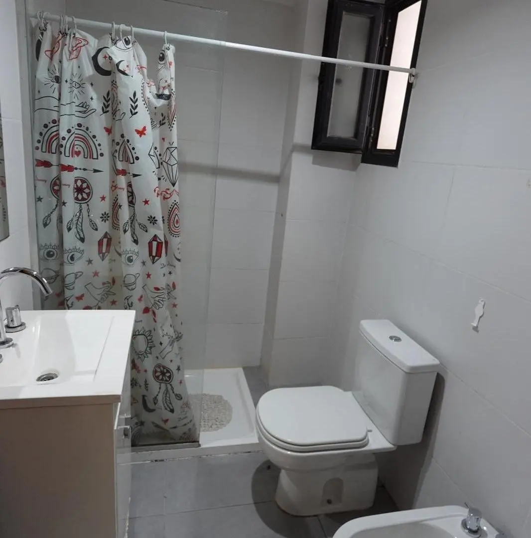 VENTA - MONOAMBIENTE CON BALCON - REFINERIA 4