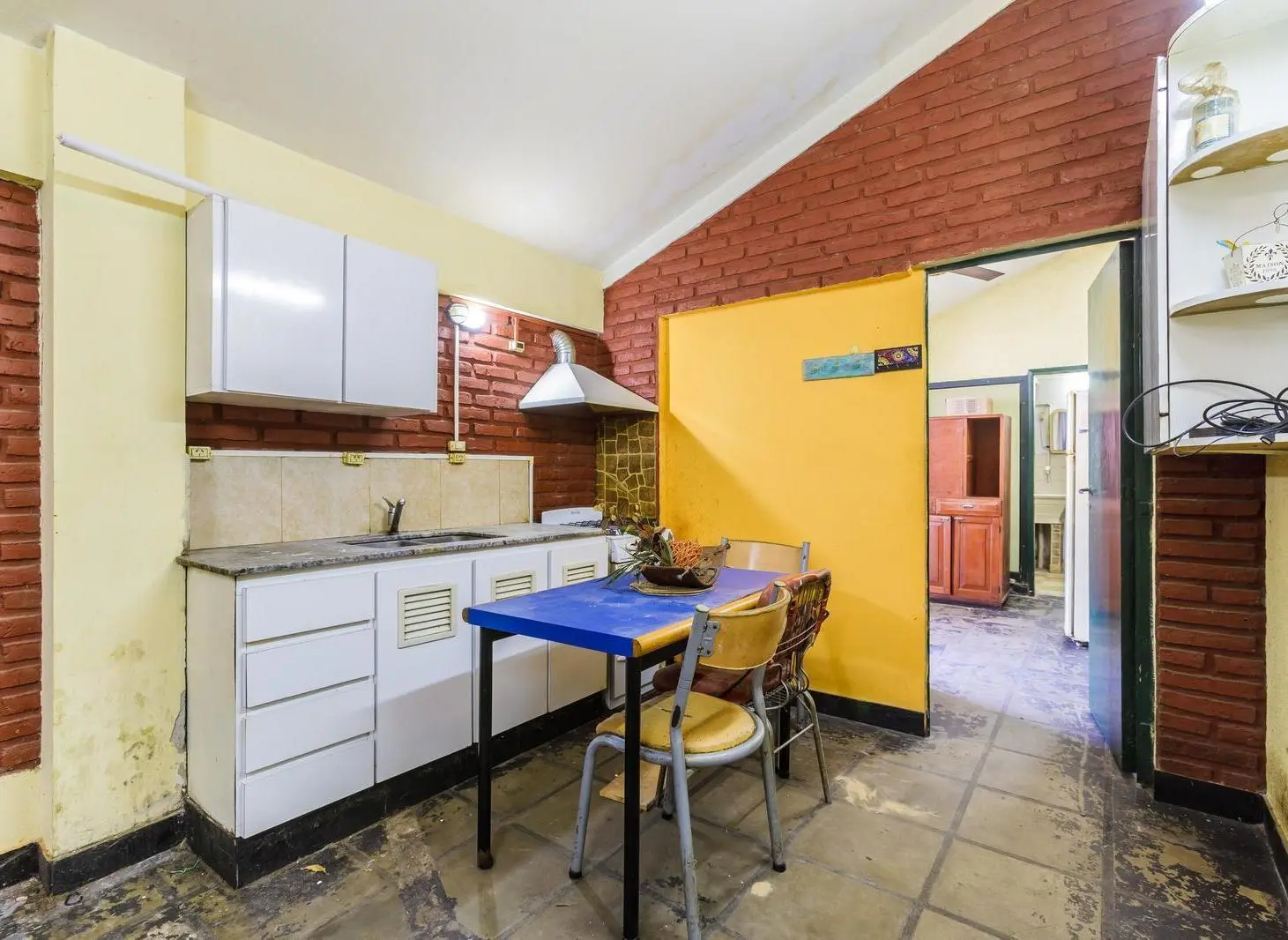 VENTA- CASA 2 DORMITORIOS BARRIO BELGRANO 3