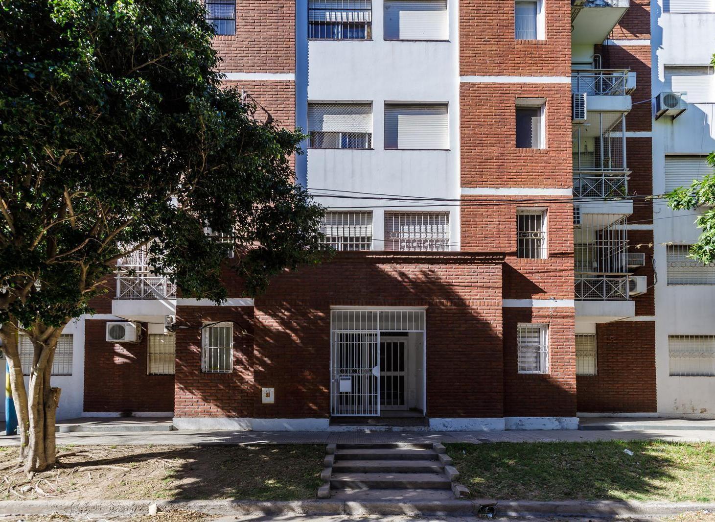 VENTA - DEPARTAMENTO 3 DORMITORIOS - REFINERIA