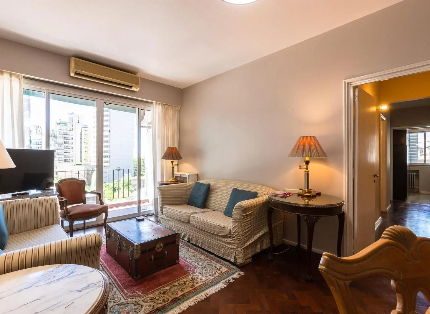 ALQUILER - DEPARTAMENTO DE DOS DORMITORIOS AMOBLADO - ZONA ADUANA 4