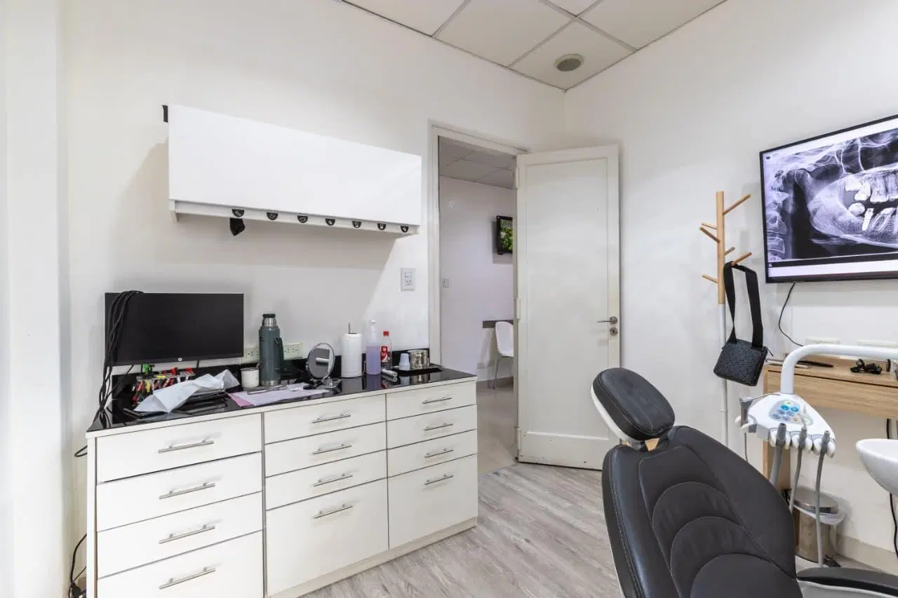 VENTA - DEPARTAMENTO/CONSULTORIO 2 DORMITORIOS - CENTRO 8