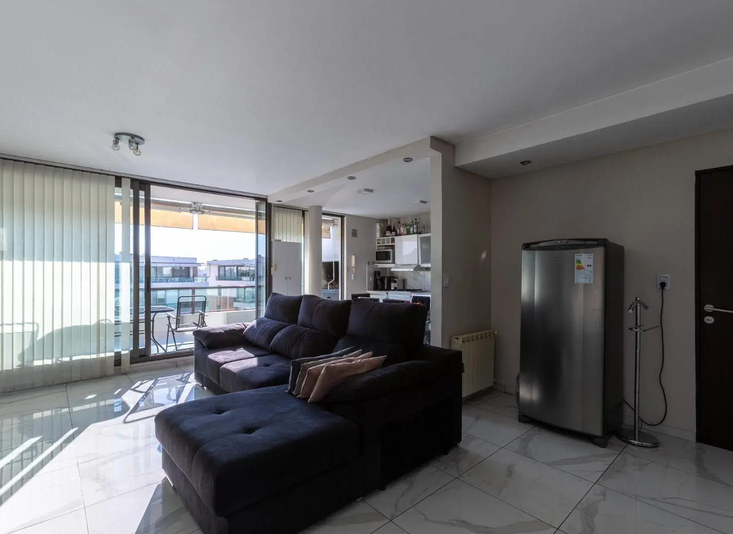 EN VENTA - DEPARTANENTO DOS DORMITORIOS CON COCHERA - CONDOMINIOS DEL ALTO 4