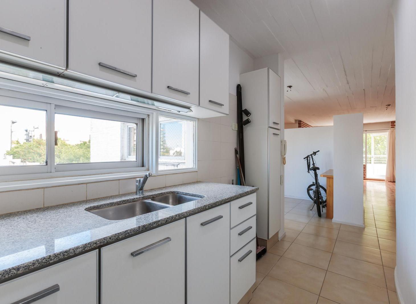 Foto de EN VENTA - DEPARTAMENTO 2 DORMITORIOS CON BALCÓN APTO CRÉDITO - BARRIO, imagen 4