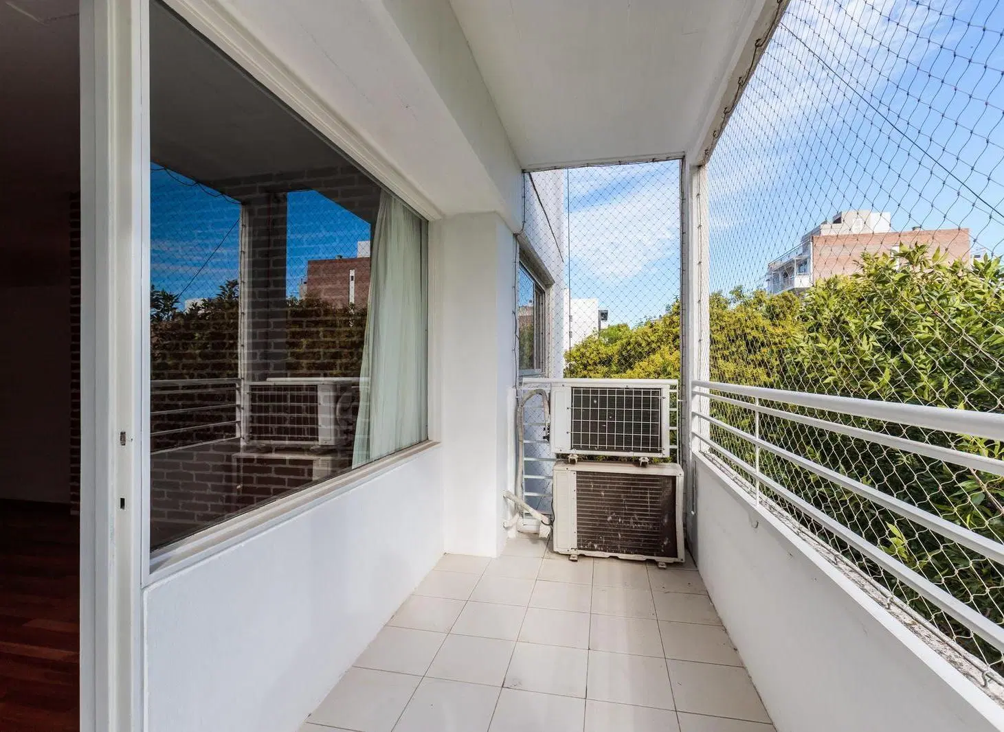 EN VENTA - DEPARTAMENTO 2 DORMITORIOS CON BALCÓN APTO CRÉDITO - BARRIO REPÚBLICA DE LA SEXTA 5