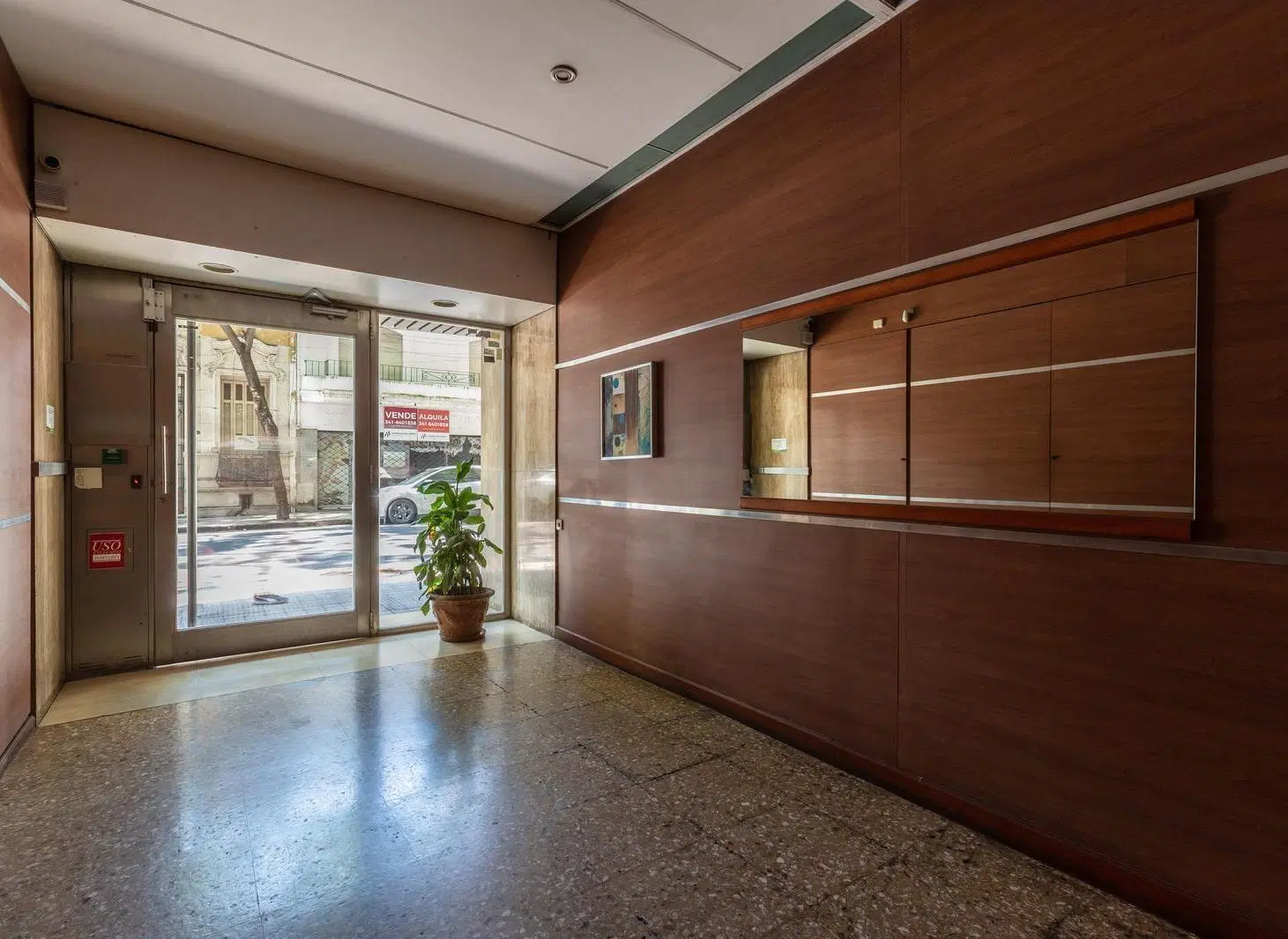 DEPARTAMENTO DE 1 DORMITORIO EN VENTA BARRIO CENTRO 4