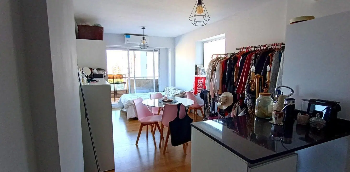 VENTA DEPARTAMENTO MONOAMBIENTE. BALCON. MARTIN 3