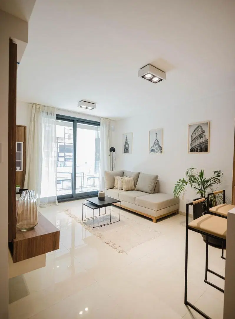 VENTA - DEPARTAMENTO UN DORMITORIO A ESTRENAR AL FRENTE CON BALCON - CENTRO RIO 8