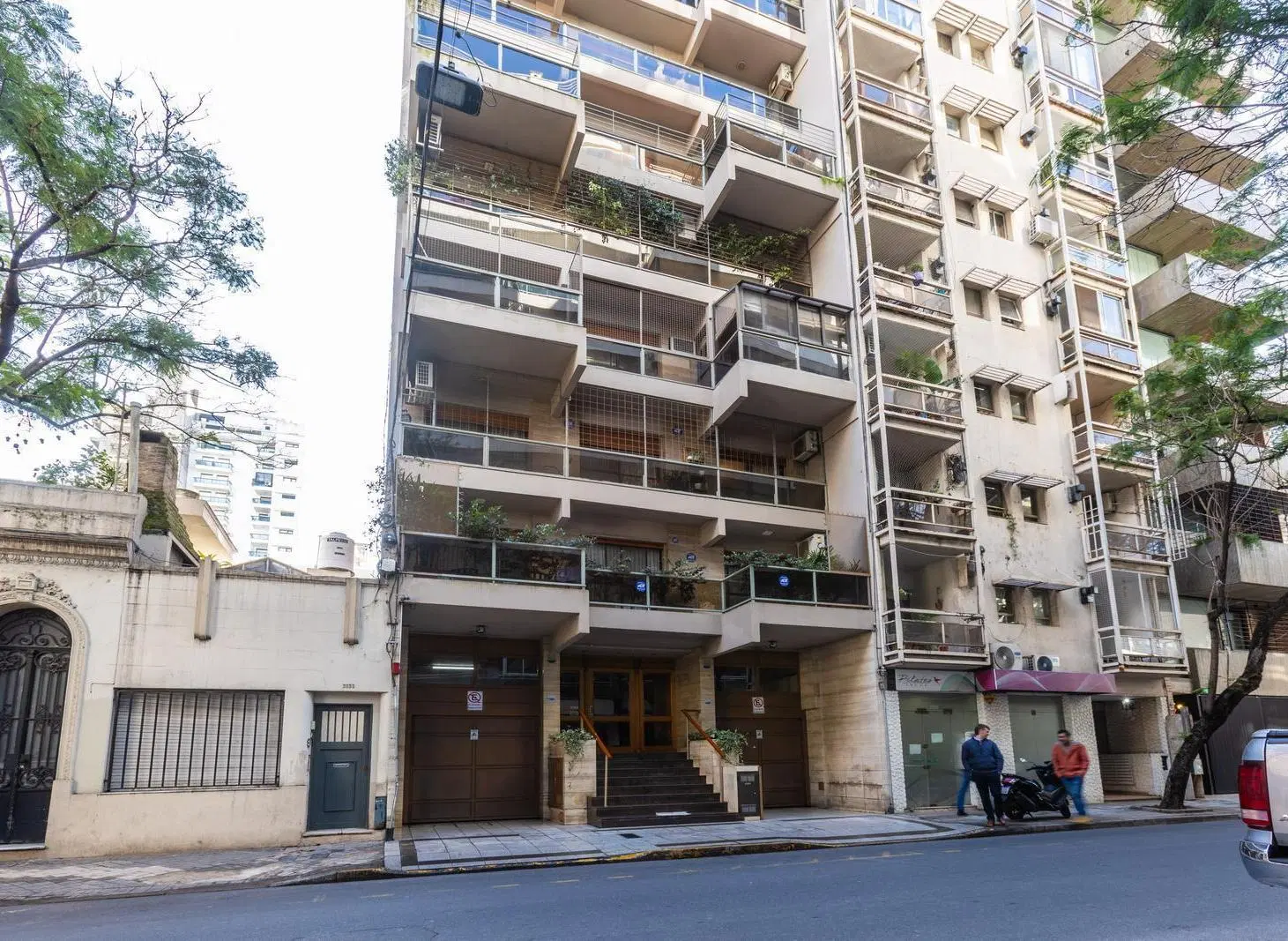 VENTA DEPARTAMENTO PISO EXCLUSIVO TRES DORMITORIOS CON COCHERA Y BAULERA EN CENTRO RIO 2