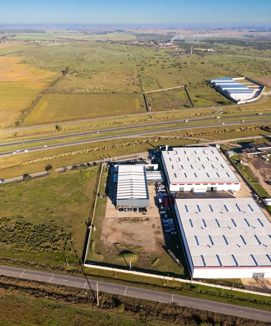 AUTOPISTA RUTA 9 KM 283 - NAVE INDUSTRIAL Y CORPORATIVA DE ALTA GAMA 4