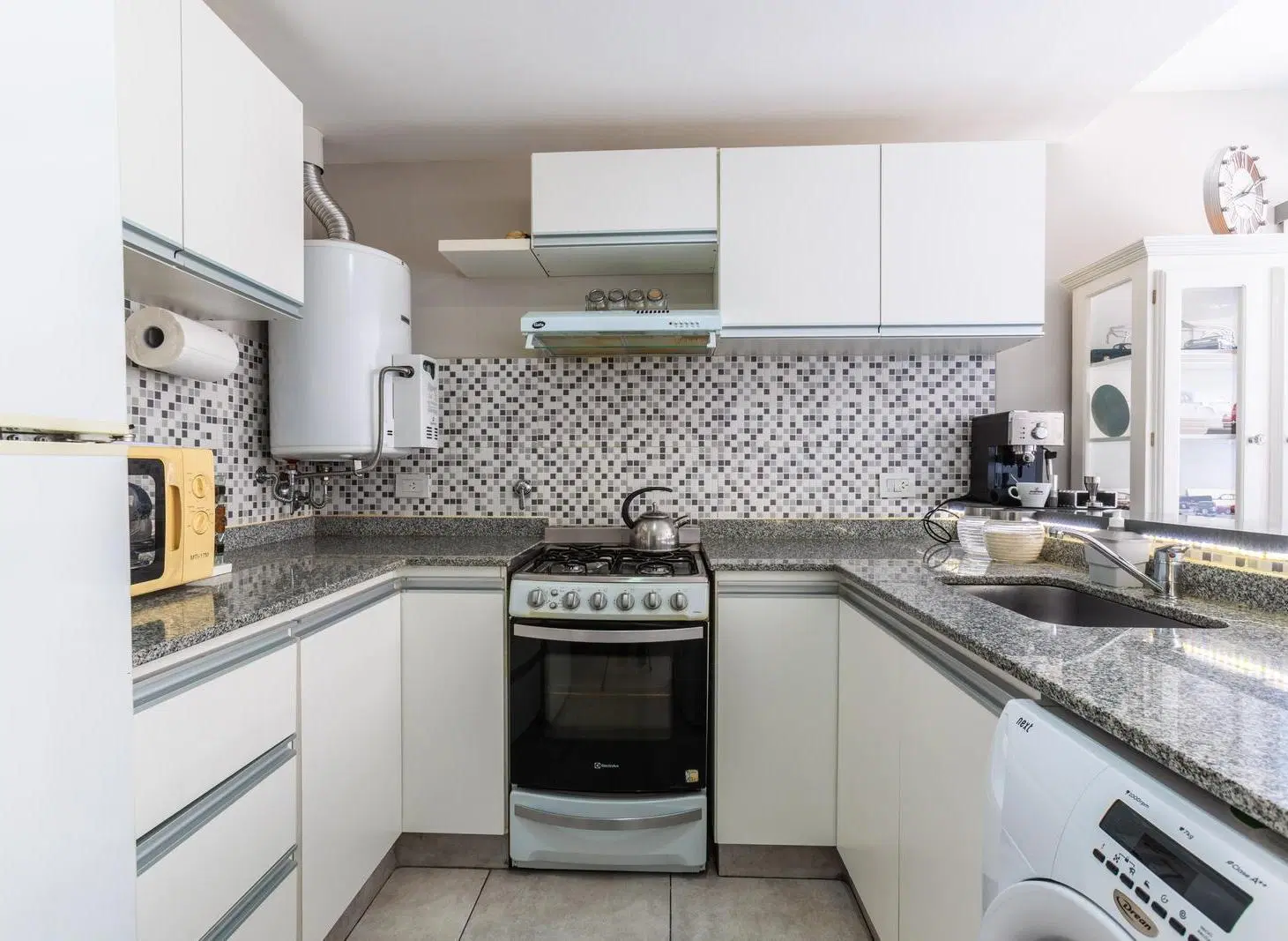 EN VENTA - DEPARTAMENTO 2 DORMITORIOS CON BALCÓN APTO CRÉDITO - BARRIO NUESTRA SEÑORA DE LOURDES 3