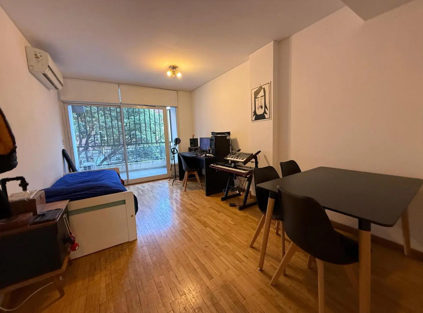 VENTA - MONOAMBIENTE CON DOBLE BALCON ATERRAZADO - CENTRO RIO 5