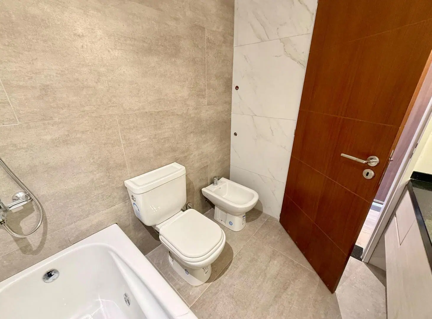 EN VENTA - DEPARTAMENTO SEMIPISO 3 DORMITORIOS CON COCHERA Y AMENITIES - CENTRO RIO, ROSARIO. 8
