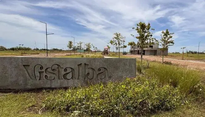 EN VENTA - LOTE EN BARRIO ABIERTO VISTALBA - RICARDONE 1