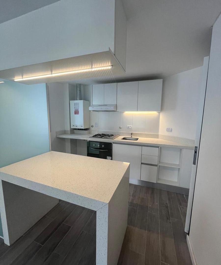 Foto de EN VENTA - DEPARTAMENTO 1 DORMITORIOS CON SUM/PARRILLERO - CENTRO, imagen 5