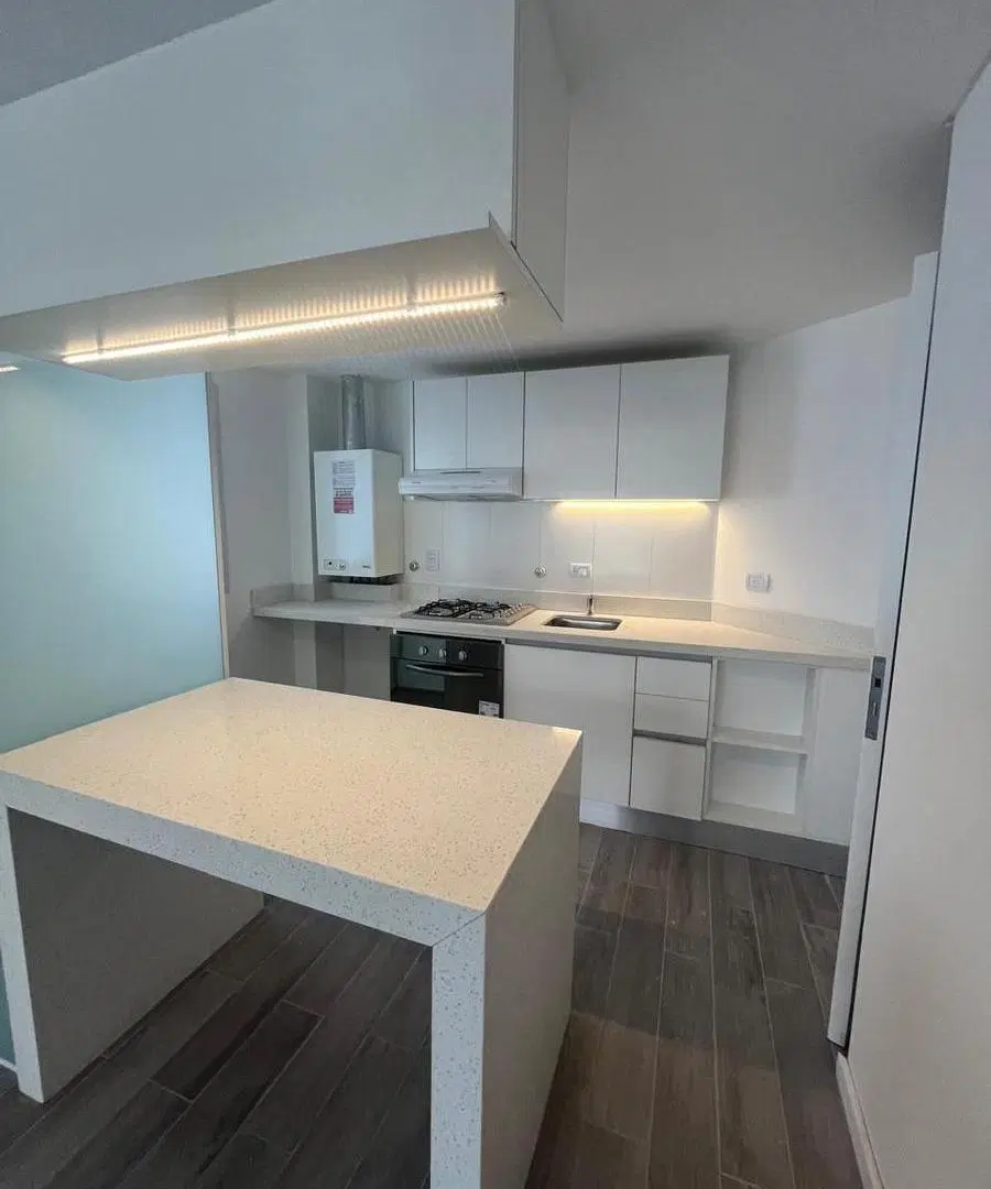 EN VENTA - DEPARTAMENTO 1 DORMITORIOS CON SUM/PARRILLERO - CENTRO 5