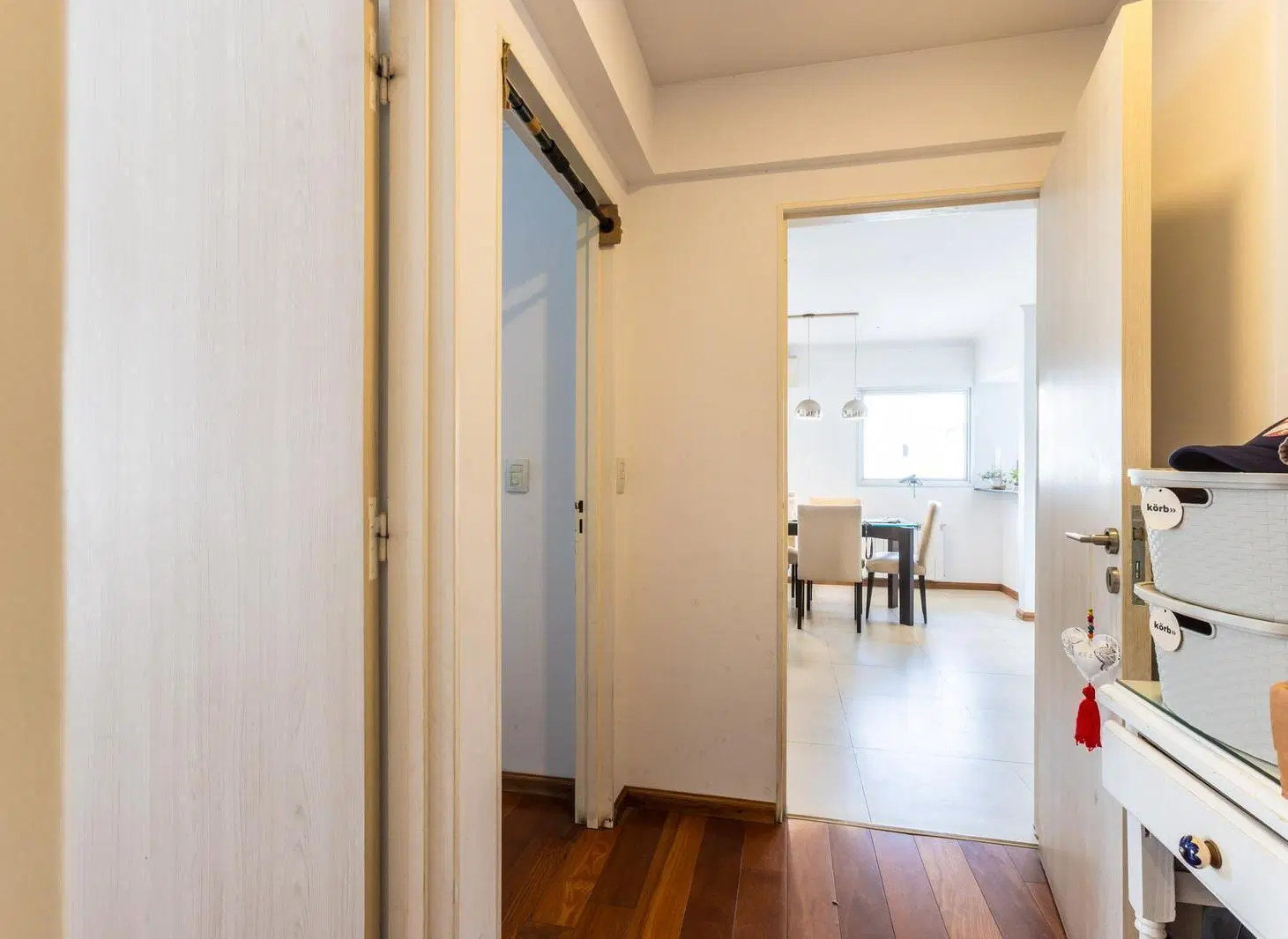 VENTA - DEPARTAMENTO DE 2 DORMITORIOS CON COCHERA Y BAULERA - ABASTO, ROSARIO. 8