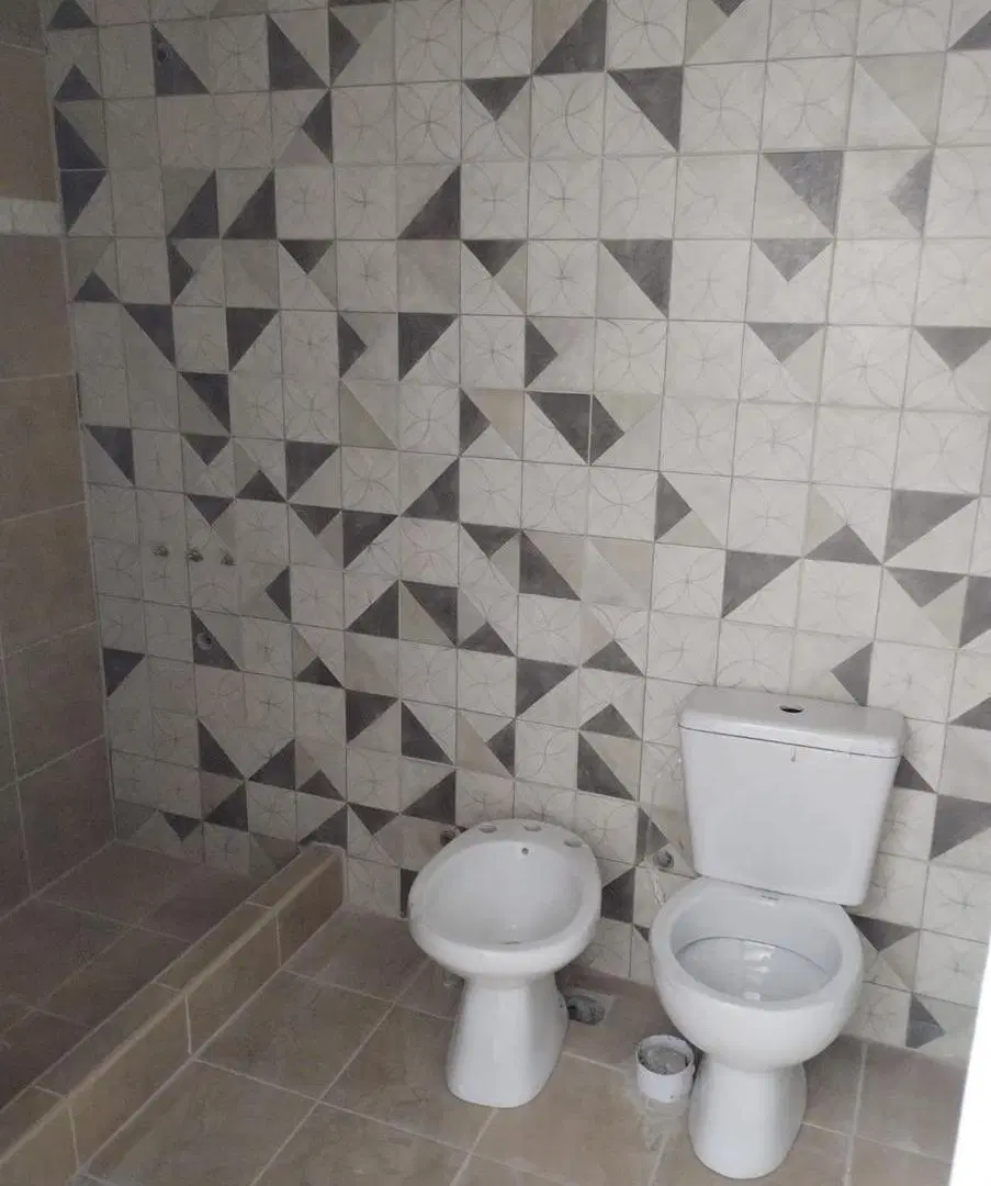 VENTA + CASA 2 DORM 1 COMODIN + COCHERA PATIO Y TERRAZA EXC+ BARRIO INDUSTRIAL ROSARIO 2