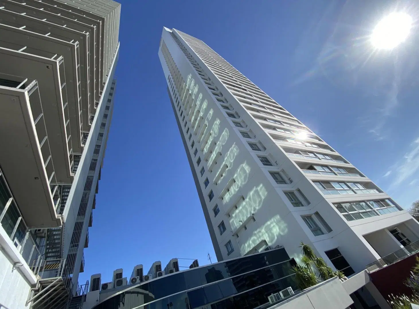 VENTA - DEPARTAMENTO 2 DORMITORIOS CON COCHERA PILETA PARRILLERO AMENITIES - PUERTO NORTE 3